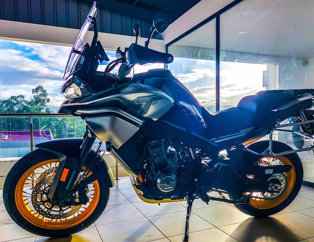 MOTOQUEIRO - OFICINA E STAND, UNIPESSOAL, LDA